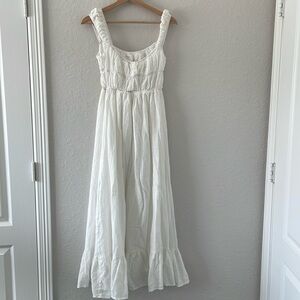 Elegant White Maxi Dress